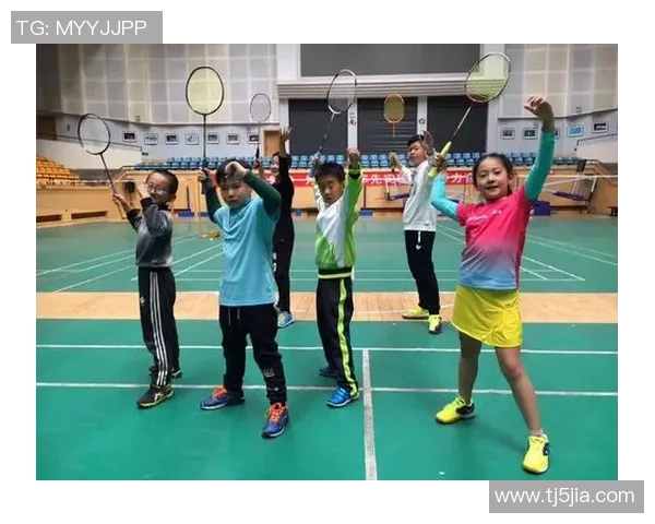 南京羽毛球队实力揭秘：羽毛球巨献背后的训练与成就分析